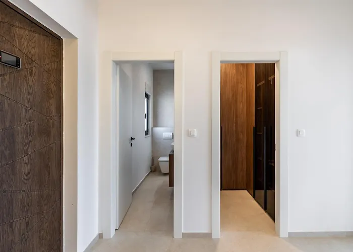 New Horizont With The Heated Pool Near Split Villa Kaštela