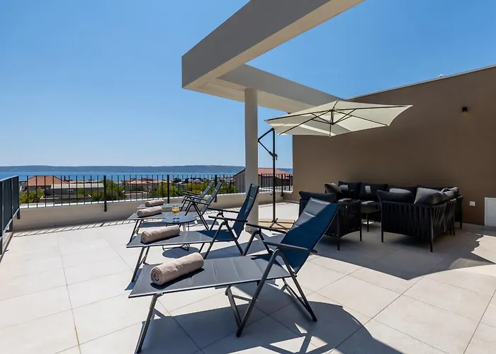 New Horizont With The Heated Pool Near Split Willa Kaštela